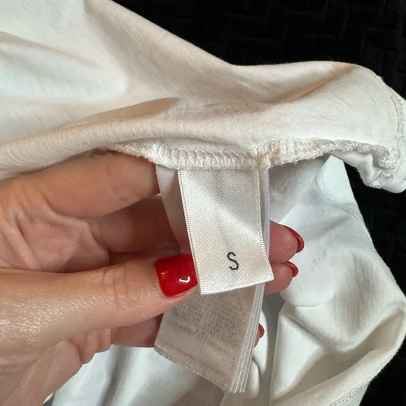 Smile tshirt by Victoria Bekchem - Picture 4 of 4